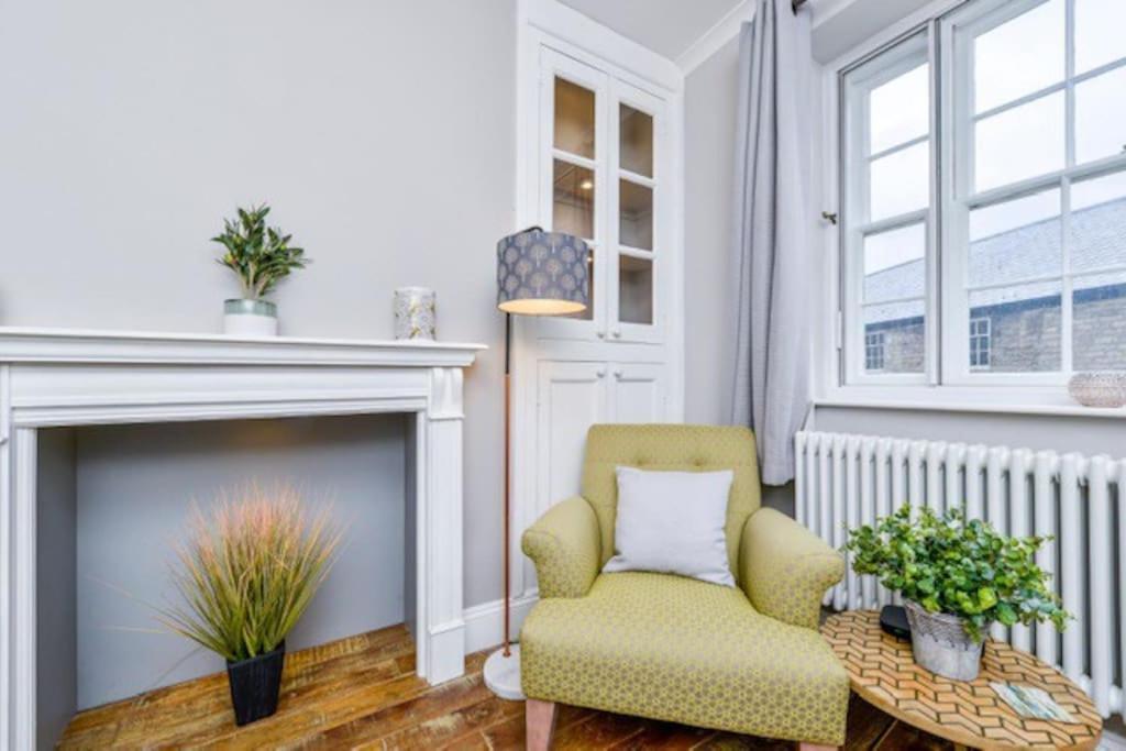 Victorian Townhouse - Stamford Centre - 2 Big Bedrooms, Living Room Kitchen Etc Tastefully Decorated Exterior foto